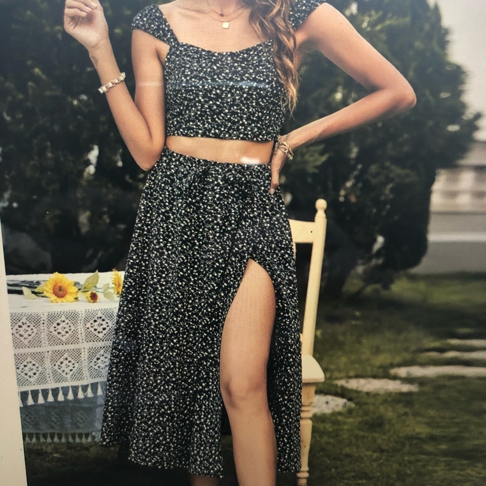 Shein Two Piece Skirt w/ slit & ruffled sleeve top